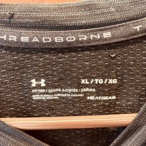 Men’s XL under armor long sleeve Heatgear